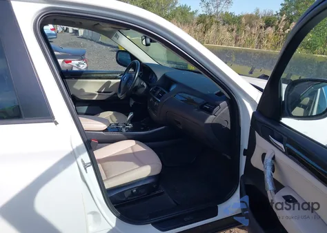 2011 BMW X3 xDrive28I z USA, uszkodzony, nr VIN 5UXWX5C53BL714778